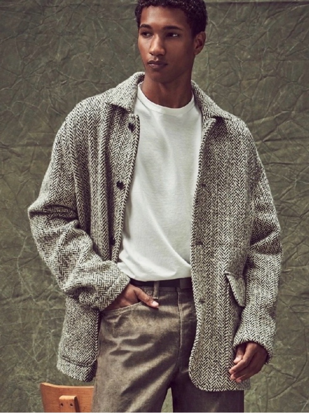Todd Snyder Italian Wool Walking Jacket in Cream Herringbone Barn Coat sz L gray